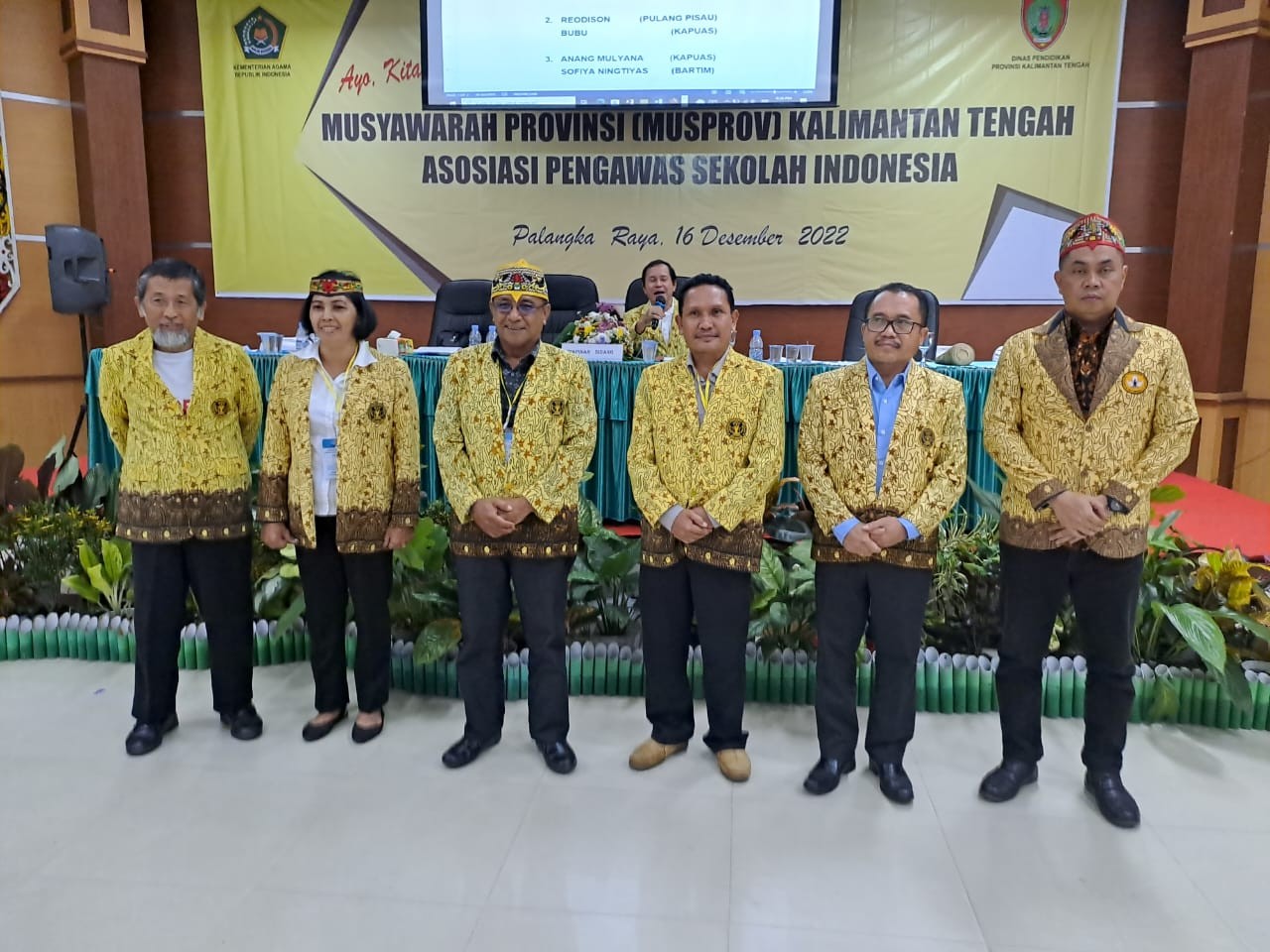 Anang dan Sofi, terpilih sebagai Ketua dan Sekretaris APSI Kalimantan Tengah periode 2022-2027