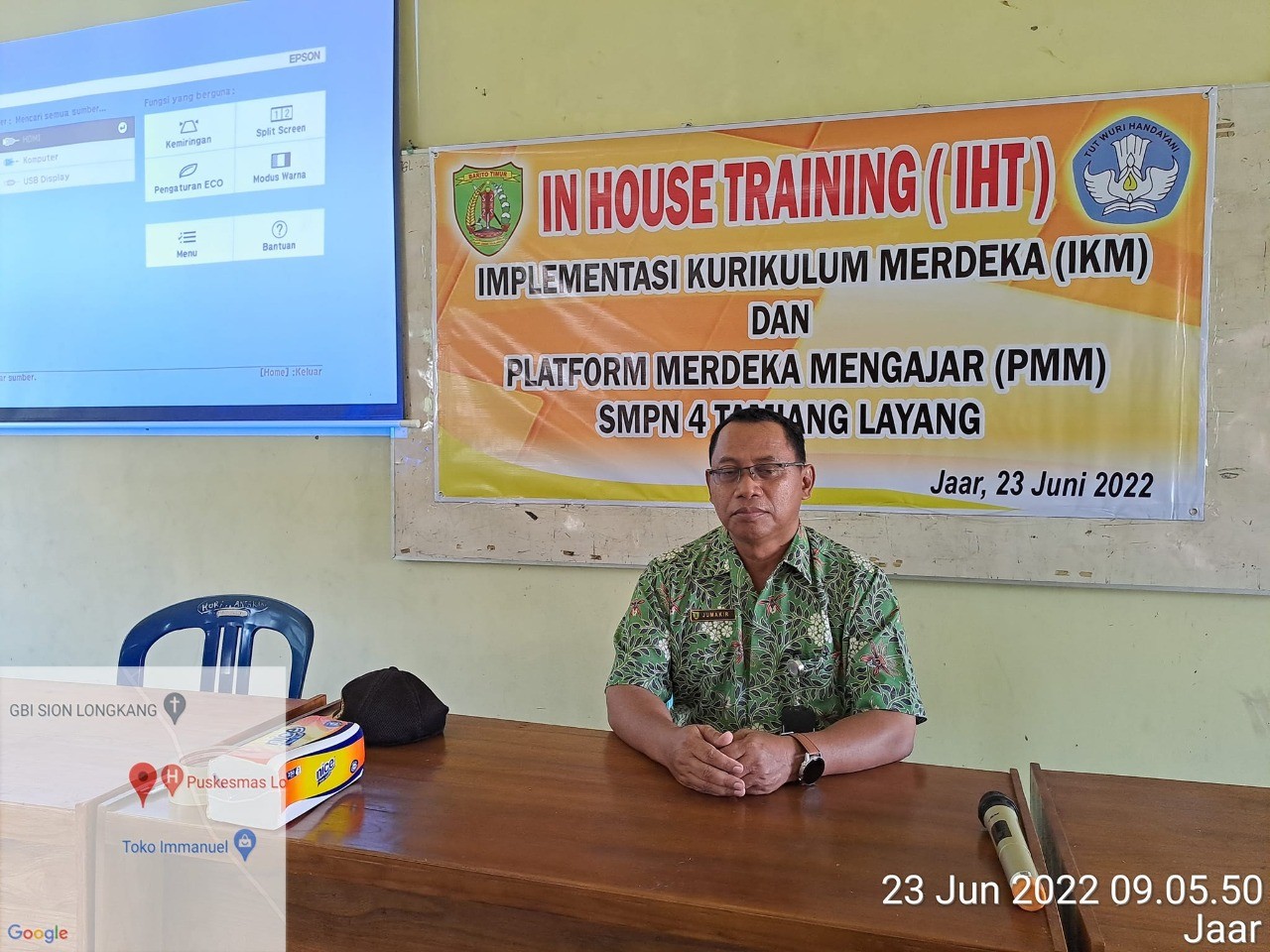 Materi In House Training (IHT) IKM dan PMM di SMPN 4 Tamiang Layang