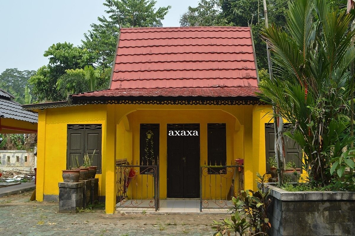 Makam Putri Mayang Sari, Wisata Sejarah di Desa Jaar, Kabupaten Barito Timur, Kalimantan Tengah,