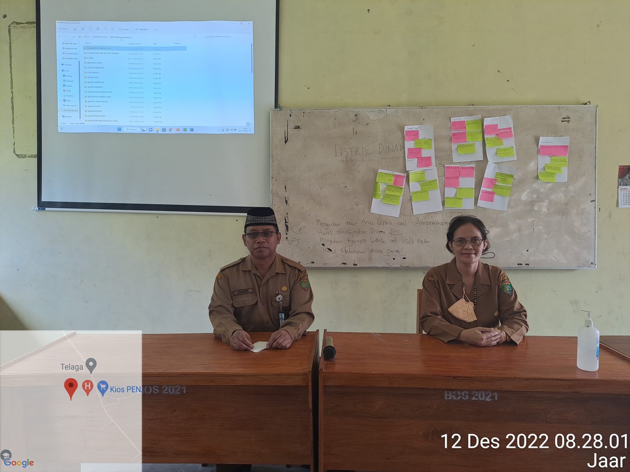Ketua APSI Barito Timur Bimbing penyusunan SKP Guru 2022 di SMPN 4 Tamiang Layang